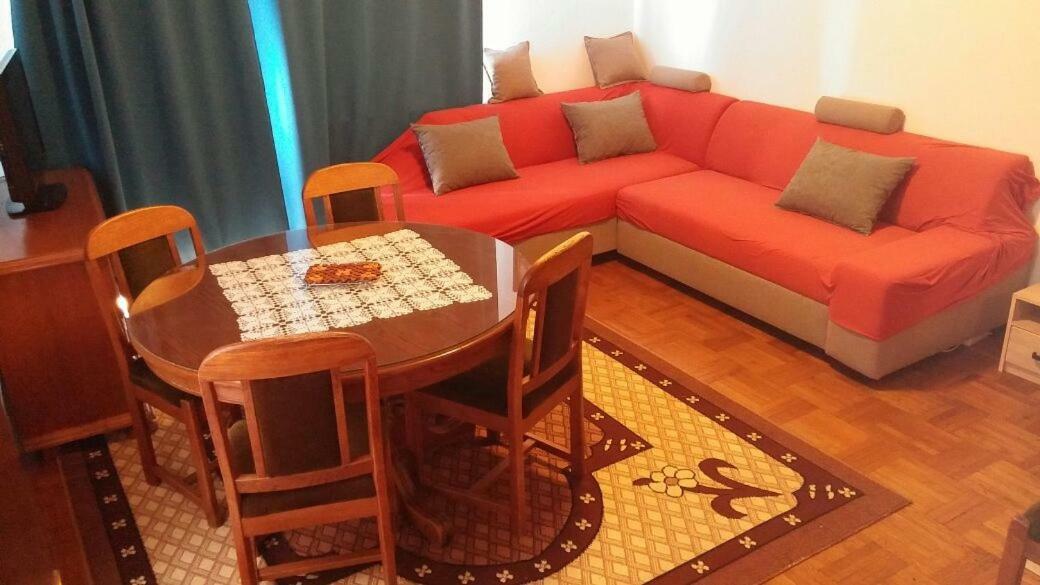 Apartments Viktorija 斯塔利格拉德-帕克利尼卡 外观 照片